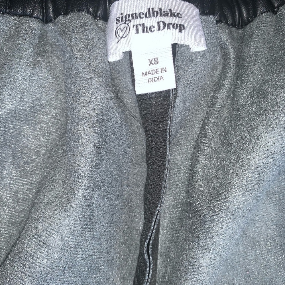 THE DROP “Faux Leather” PANTS - Picture 4 of 6